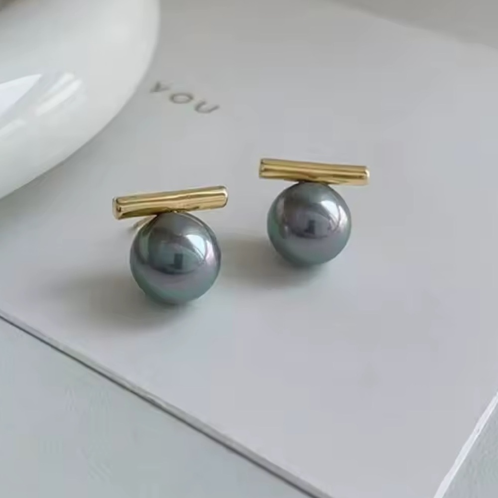 Gray Gold Elegant Earrings